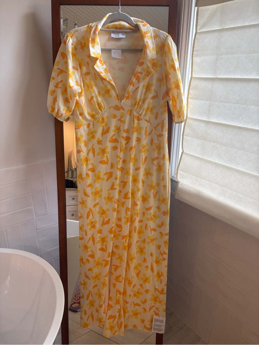 NWT ASOS Yellow Tea Floral Button-Front Midi Dress fits a size M - Picture 2 of 6